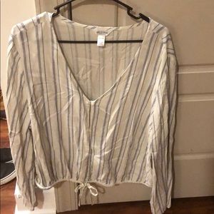 NWT Long sleeve bell sleeve shirt